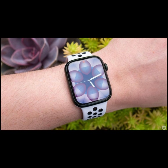 New Trendy Apple Watch Series  7 Smart Watch- SuperCopy - Picture 3 of 13